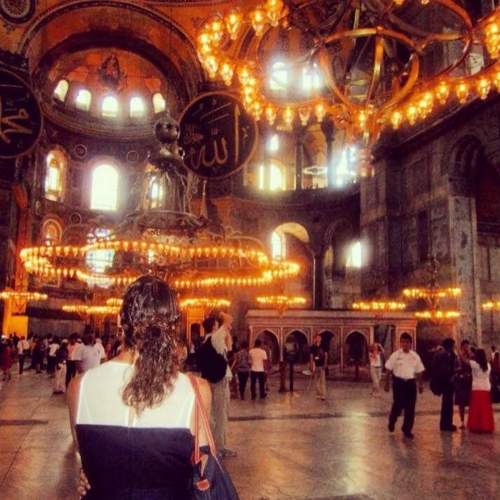 Meet your Posher, Caitlin